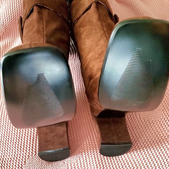 Steve Madden Brown GOGO Boots  Size 10 Suede - Picture 3 of 4